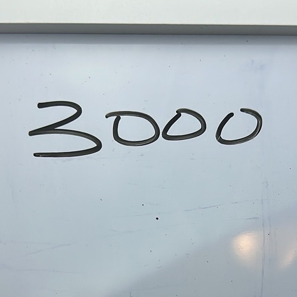 Comfort Colors Hoodie. Size Medium. White. Hi-Lo Hem. Front Kangaroo Pocket. - Picture 8 of 8